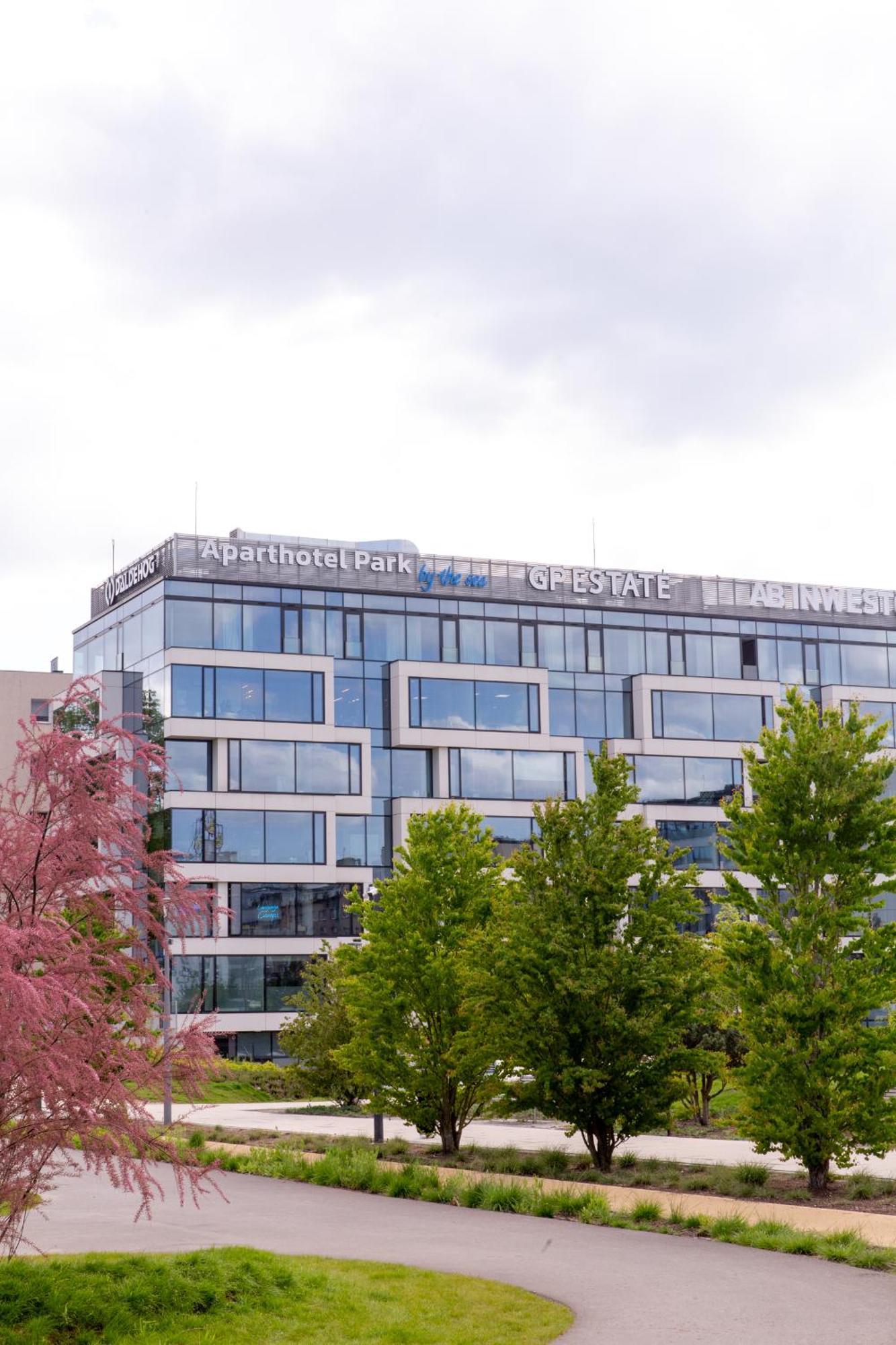 Aparthotel Park - By The Sea Gdynia Exterior photo